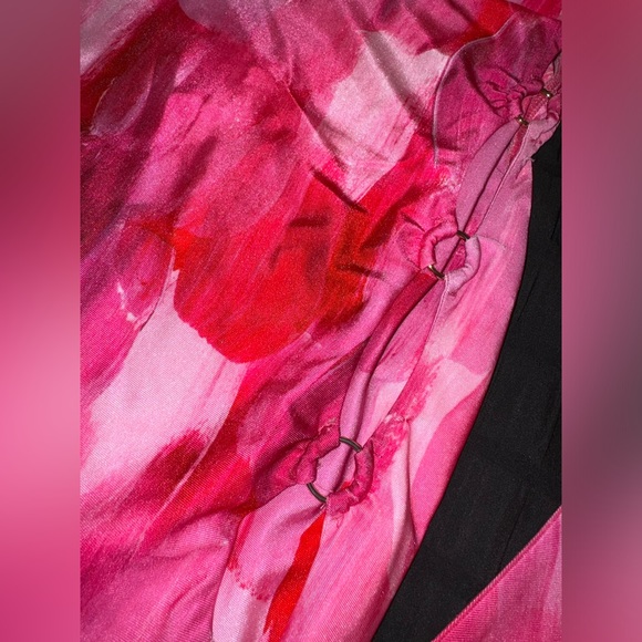 Two piece Revolve set - Picture 4 of 6